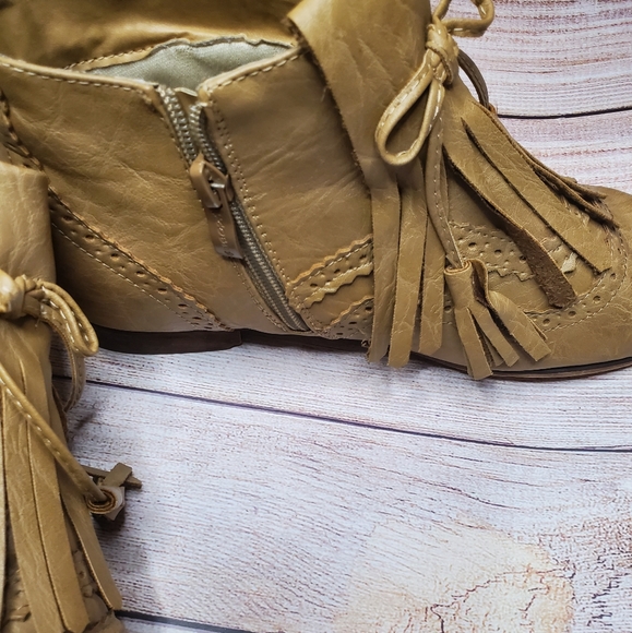 Design by Jacobies western booties - Picture 8 of 8